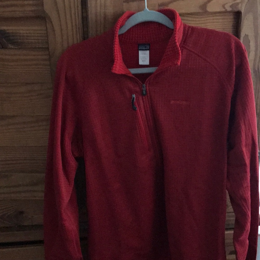 Red Patagonia R1.